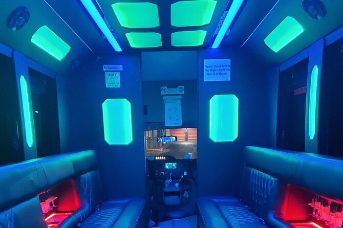 1 Hour Private Las Vegas Party Bus Tour - A 1-Hour Private Strip Ride With Champagne and a Chauffeur