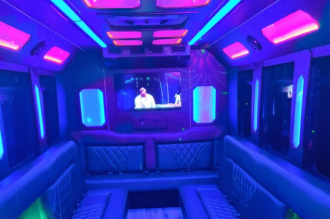 1 Hour Private Las Vegas Party Bus Tour - Bellagio Fountains Drive-By: Getting a Water Show Without the Tickets