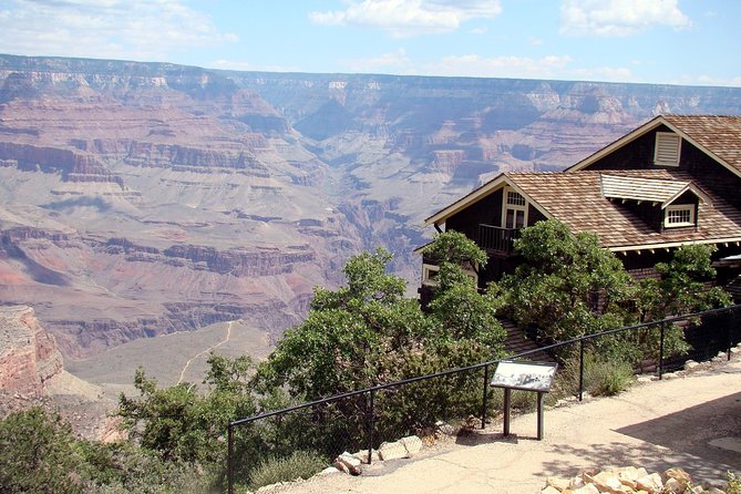 3 Hour Back-Road Safari to Grand Canyon with Entrance Gate By-Pass at 9:30 am - Wildlife on the Route: Elk, Deer, Turkey, Hawks, and the Chance of a Surprise