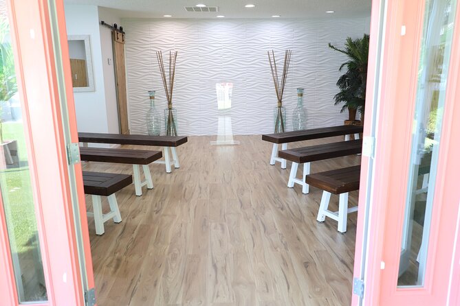 77 Sign & Go Wedding at Hawaiian Wedding Chapel - What Happens at the Chapel in 30 Minutes