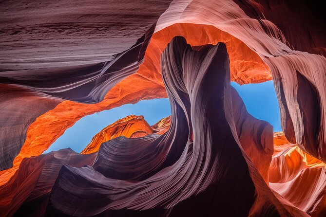 Antelope Canyon and Horseshoe Bend Day Trip from Las Vegas - Lower Antelope Canyon: Navajo guide hike, steps, and why it feels special