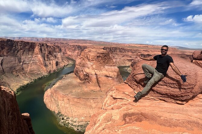 Antelope Canyon and Horseshoe Bend Day Trip from Las Vegas - Lake Powell overlook and the Horseshoe Bend payoff