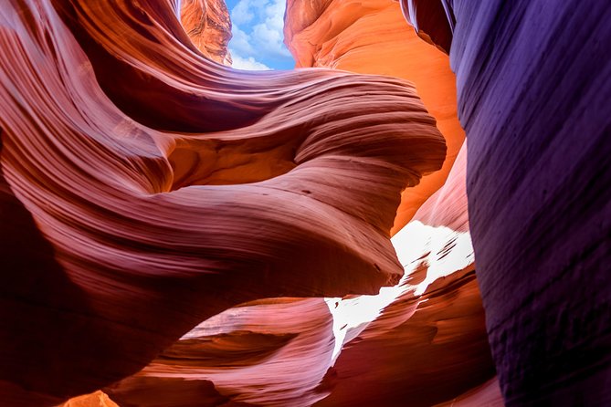Antelope Canyon and Horseshoe Bend Small Group Tour from Vegas - Who this tour fits best