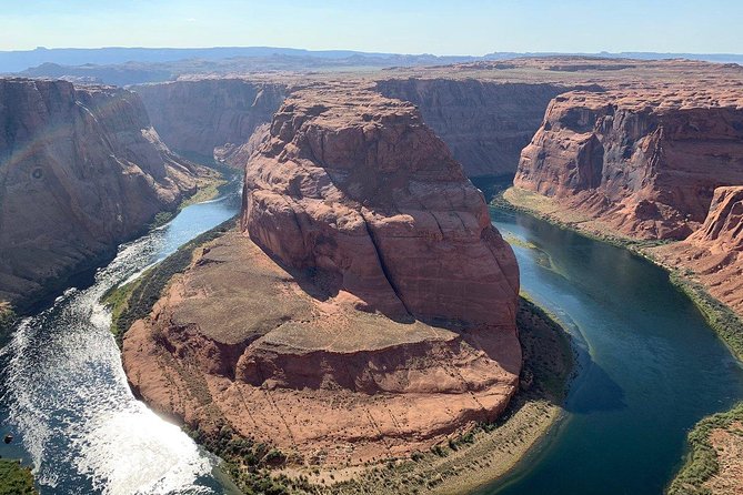 Antelope Canyon and Horseshoe Bend Small Group Tour from Vegas - Horseshoe Bend: the hike is short, the drop is serious