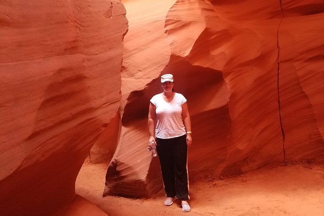 Antelope Canyon, Horseshoe Bend and Lake Powell Tour from Las Vegas - Glen Canyon Dam Overlook: Engineering Meets the River’s Real Power