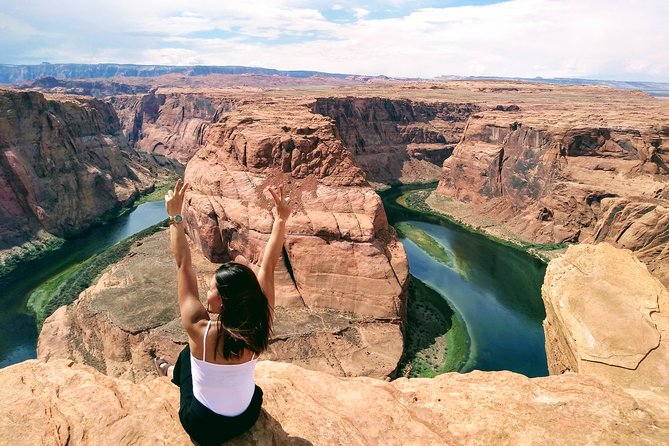 Antelope Canyon & Horseshoe Bend from Vegas, Lunch, Free WiFi - Practical packing: stairs, sun, dust, and a small personal bag