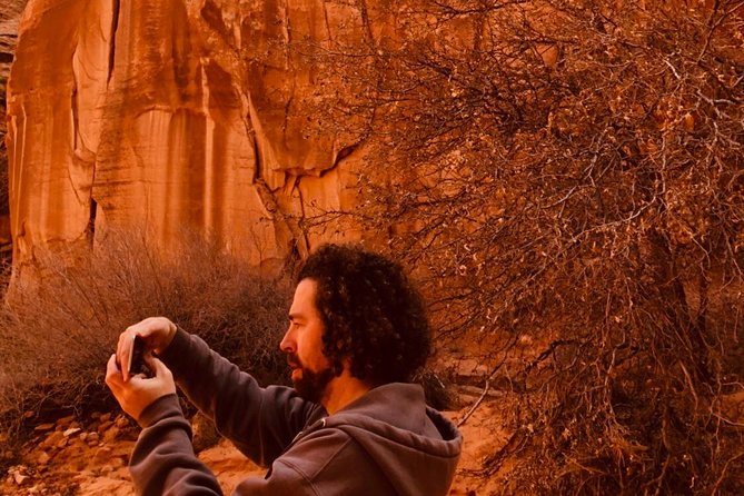 Antelope Canyon & Horseshoe Bend with Lunch - Antelope Canyon with a certified Navajo guide and real light effects