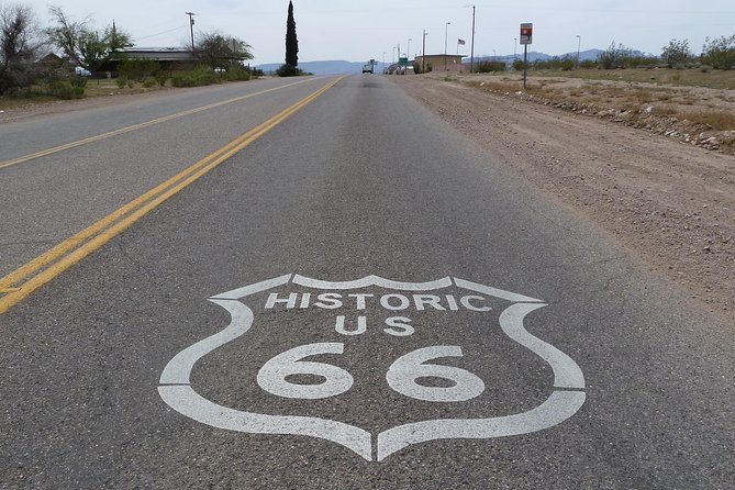 Arizona Ghost Towns and Wild-West Day Trip from Las Vegas - Arizona 66 and the Route 66 Connection to Oatman