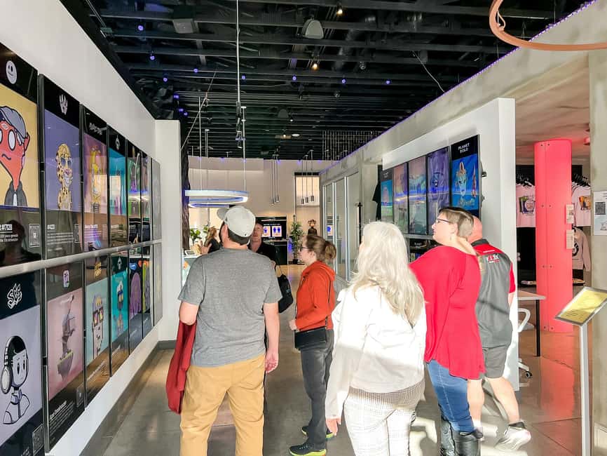 Art & Ale: Explore Las Vegas’ Arts District & Brewery Row - Antique Alley Mall: vintage browsing that won’t exhaust you
