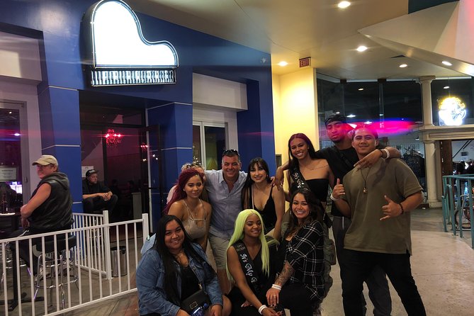Bar Crawl On Fremont Street in Las Vegas - How to dress, pace, and keep moving in Downtown Las Vegas