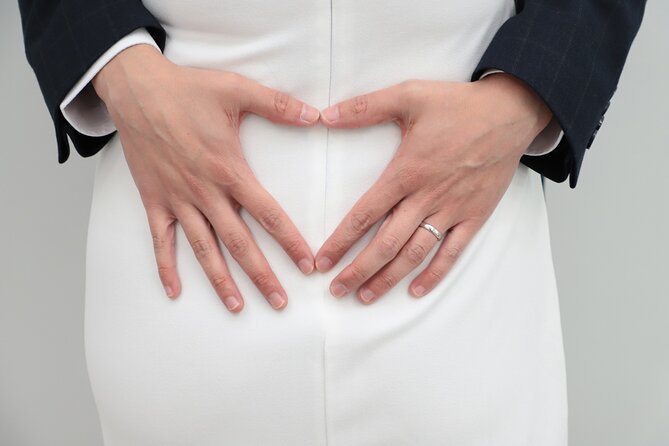 Basic Vow Renewal Ceremony Package - Price and the Minister/Officiant Fee: Is It Good Value?