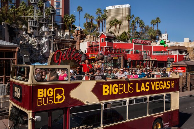 Big Bus Las Vegas: Hop-On Hop-Off Sightseeing Bus Tour - Boarding and activating: app ticket vs. staff at Stop 1