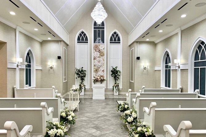 Bliss Chapel Elvis Weddings & Vow Renewal - Elvis does the hard work: escort, performance, and the consultant flow