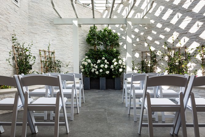Bliss Chapel Wedding & Vow Renewal Ceremony Package - Stop 1: Bliss Wedding Chapel on Las Vegas Blvd S