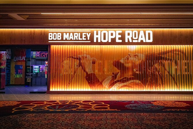 Bob Marley Hope Road: The Show at Mandalay Bay Resort - The Music-Plus-Visual Package: Lasers, Fog, and Strobe Lights