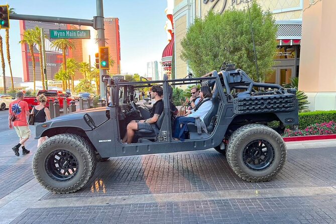 Combo: Las Vegas Strip, Desert and History Tour by Hummer - Welcome to Las Vegas: the sign stop that actually gets you the shot