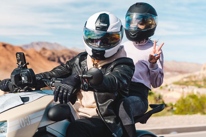 Couples Private Guided Red Rock Canyon Tour On A CanAm Trike - Cruise from Las Vegas to Red Rock Canyon Overlook