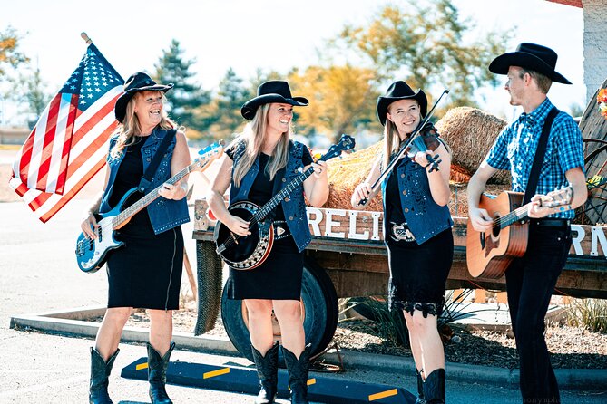 "Cue the Country" show & dinner at Firelight Barn in Henderson - Key things to know before you go