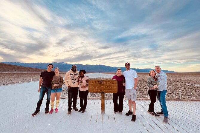 Death Valley Day & Night Tour - Scenic Stops, Sunset & Stargazing - Where your tour starts in Las Vegas (and why it matters)