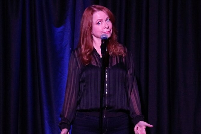 Delirious Comedy Club At Hennessey's Tavern Downtown Las Vegas - Downtown comedy at Hennessey’s: why this works
