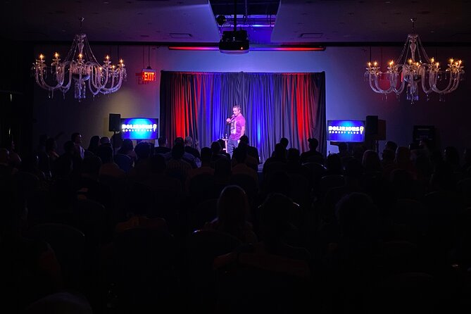 Delirious Comedy Club At Hennessey's Tavern Downtown Las Vegas - What the comedy show is like in the room