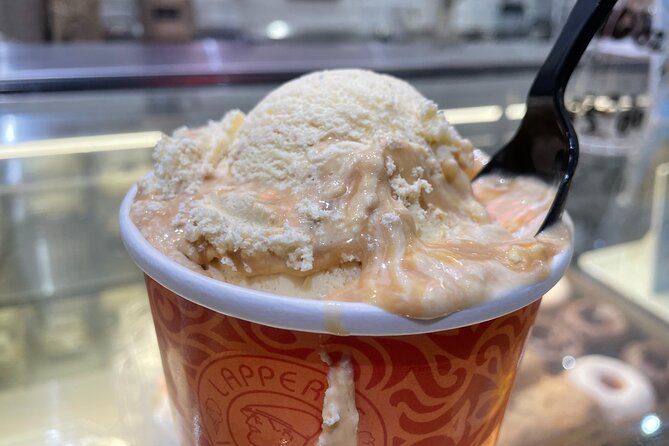 Downtown Las Vegas Food Tour - Walking comfort: heat, air-conditioned breaks, and real pacing