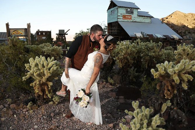 Eldorado Canyon Wedding Package - Your One-Hour Window at the Ghost Town