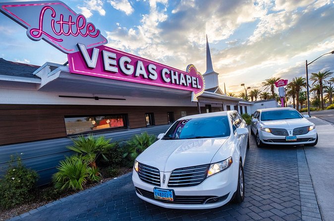 Elvis Wedding at The Little Vegas Chapel including Limousine Transportation - Photos and video: what you actually take home