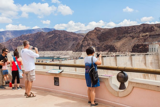 Exclusive: Private Tour of Las Vegas and the Hoover Dam - Logistics That Can Make or Break Your Day