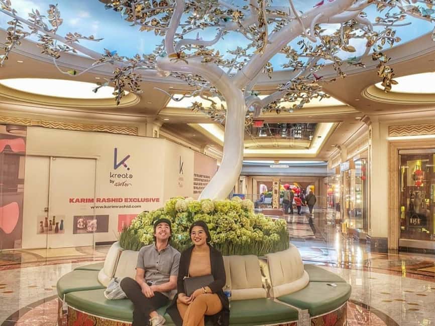 Explore Must-See Spots: Las Vegas Strip Walking Tour - Park MGM and Eataly at the Finish: Eating Like You Planned It