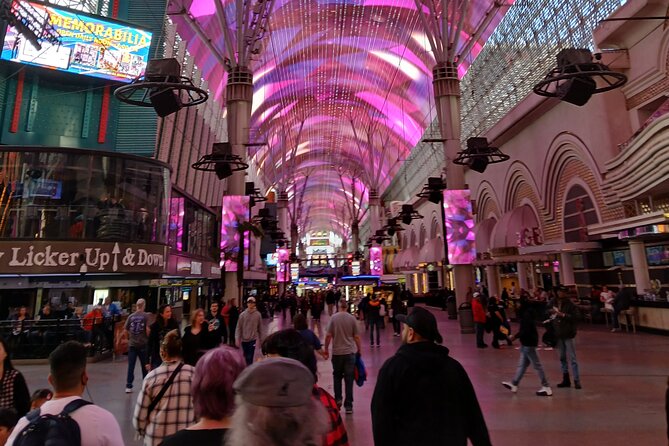 Fremont Street Experience Guided Walking Tour in Las Vegas - Stop 3: Golden Nugget Casino for gold nuggets and the shark tank
