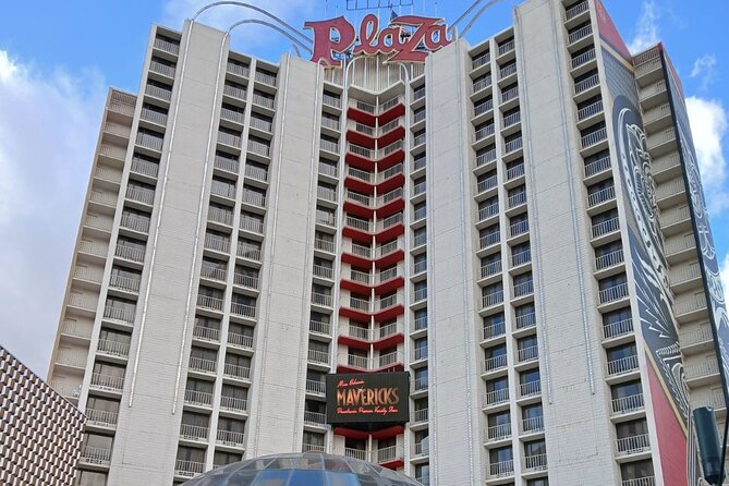 Fremont Street Experience Guided Walking Tour in Las Vegas - What the headset does for you in real life
