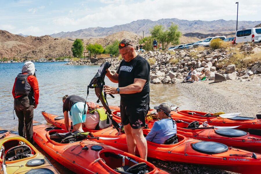 From Las Vegas: Black Canyon Half-Day Kayak Tour - Leaving Las Vegas behind: pickup, ride, and Willow Beach setup