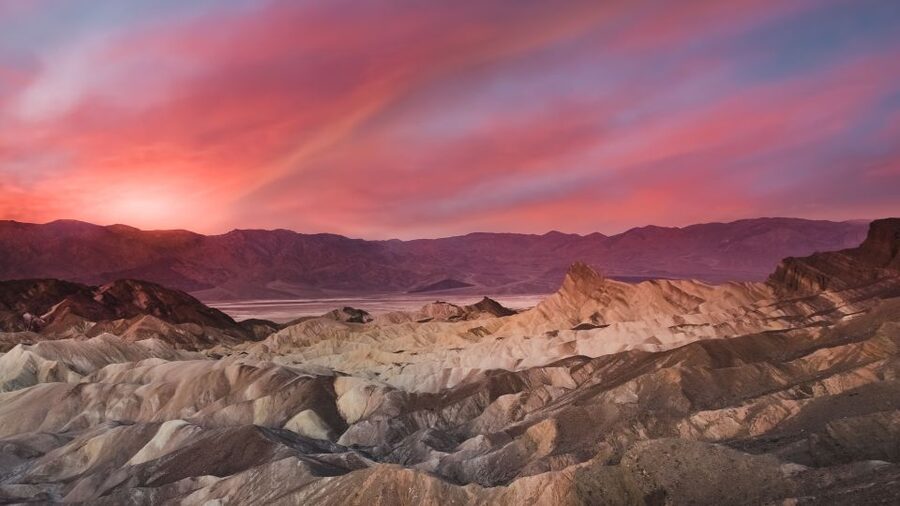 From Las Vegas: Death Valley & Rhyolite Ghost Town Day Trip - Furnace Creek Break and Bottle House Stops: Where the Day Breathes