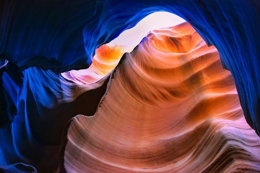 From Las Vegas: Grand Canyon, Bryce Canyon & Zion 4-Day Tour - Day 3: Lower Antelope Canyon rules, Horseshoe Bend, and Lake Powell time