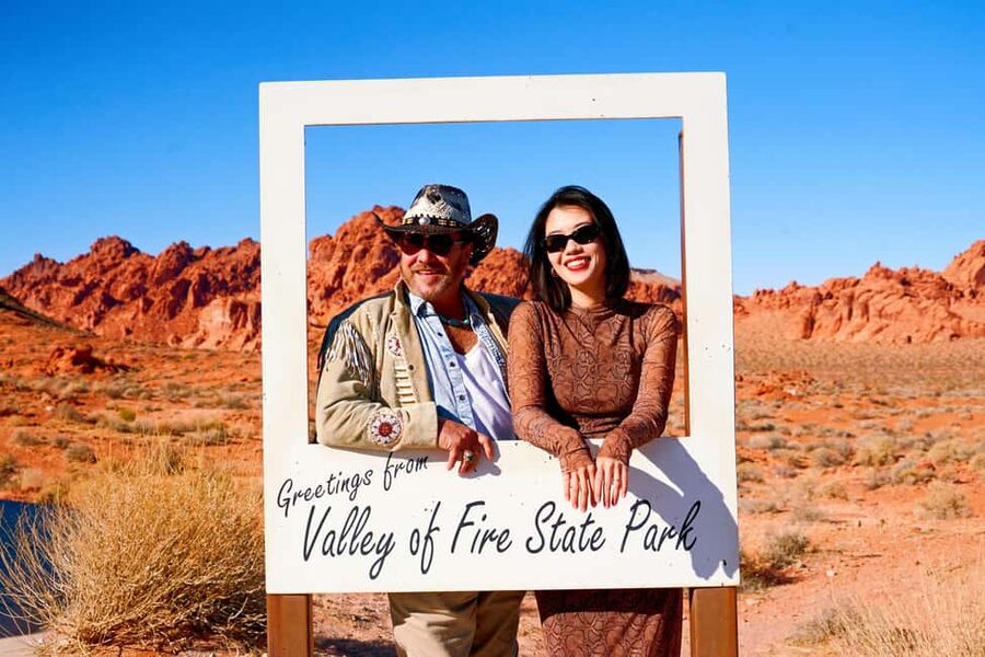 From Las Vegas: Valley of Fire State Park Guided Day Tour - Rainbow Vista and Fire Canyon: Panoramic Views, Fast Photo Turns
