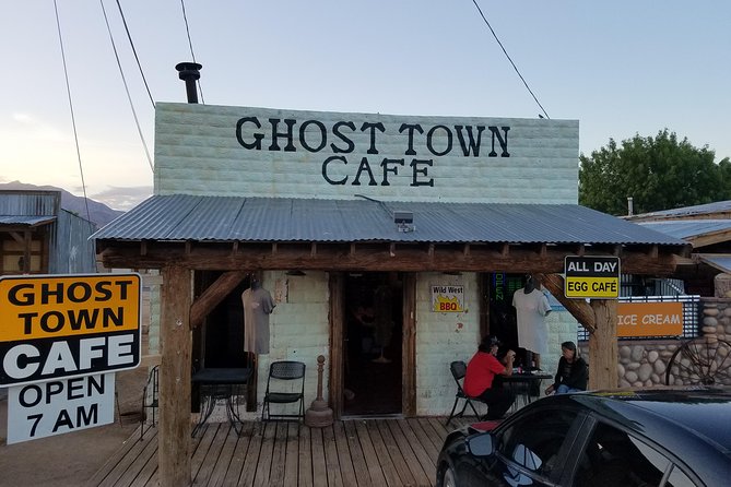 Ghost Hunt in Goodsprings from Las Vegas - Using the Ghost-Hunting Equipment: Hands-On, Not Just Theatrics