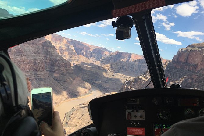 Grand Canyon Helicopter and Western Ranch Adventure Landing Tour - From the Strip to the canyon: the route you’ll fly