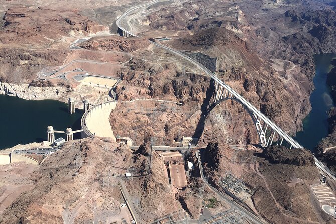 Grand Canyon Helicopter Flight with Emerald Cave Kayak Tour - Willow Beach to Emerald Cove: what the kayak day feels like