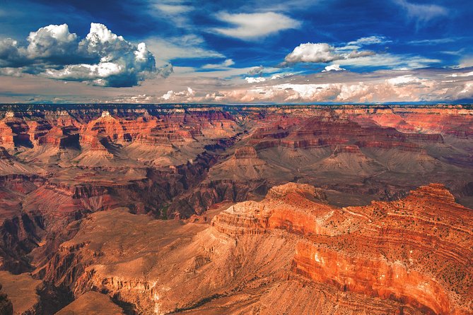 Grand Canyon National Park South Rim Bus Tour from Las Vegas - Bus comfort, guides, and how the narration shapes the day