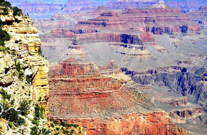 Grand Canyon National Park VIP Tour from Las Vegas - Yavapai Observation Station: where the canyon turns into a geology lesson