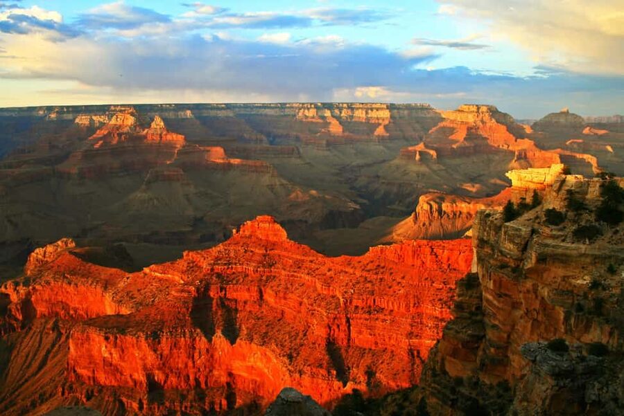 Grand Canyon South Rim Sunset Tour wth Dinner included - Dinner at Yavapai Restaurant: A Smart Finish to Sunset