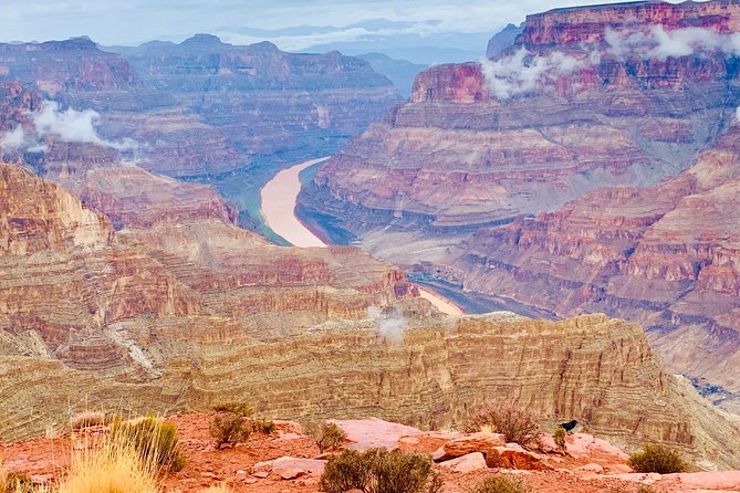 Grand Canyon Tour in Spanish with Skywalk and Hoover Dam included - Entering Skywalk: Your Cantilevered Glass-and-Steel Moment