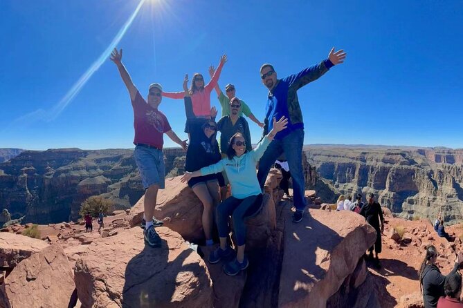 Grand Canyon Tour with Hoover Dam and Joshua Tree - West Rim viewpoints at Grand Canyon West: El Mirador Del Aguila and Guano