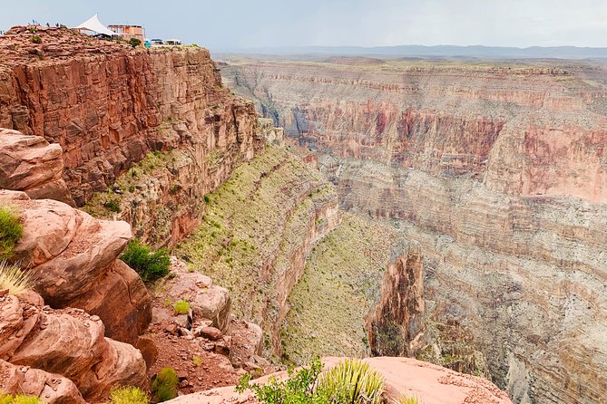 Grand Canyon Tour with Skywalk and Spanish Helicopter Flight - Helicopter descent into the canyon: the part that changes the whole day