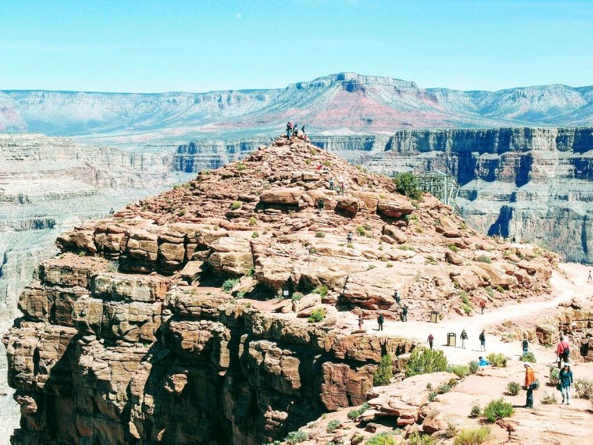 Grand Canyon West Rim: Small Group Day Trip from Las Vegas - The guide and the bus: small details that change the experience