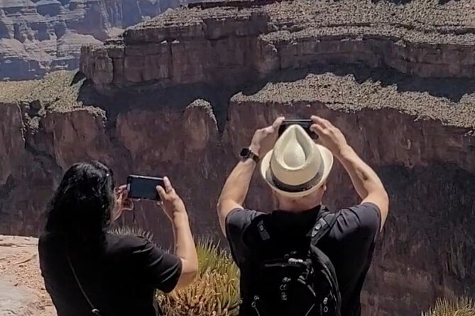 Grand Canyon West Rim SUV Tour From Las Vegas With Lunch - The 6:00 am start and the drive that shapes the day