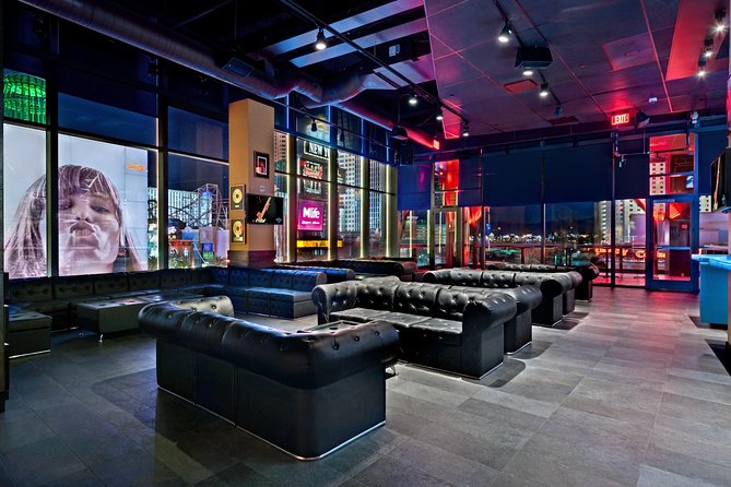 Hard Rock Cafe Las Vegas - Acoustic vs Electric: how to choose the right menu for your appetite