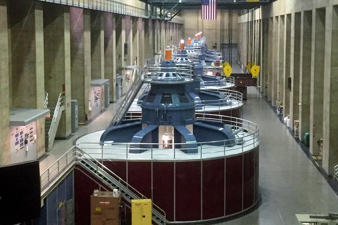 Hoover Dam Inside Tour from Las Vegas, WiFi - Photos over the Colorado River from the Memorial Bridge