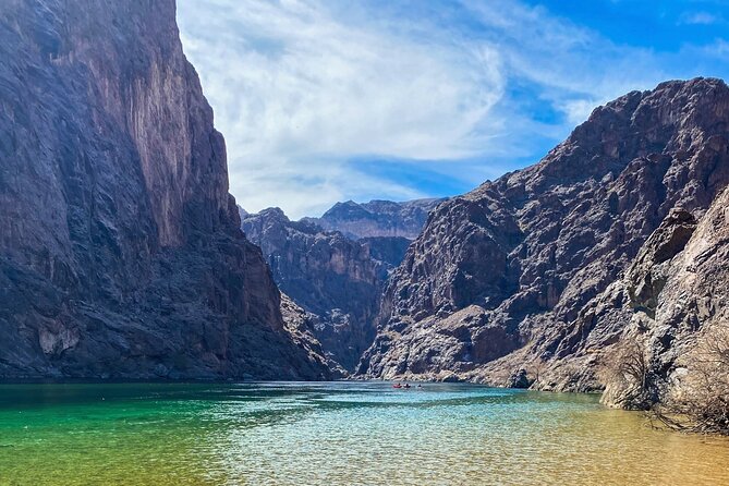 Hoover Dam Raft Tour with Transport & Swim in Black Canyon - The drive: a guided van ride that sets up what you’ll see
